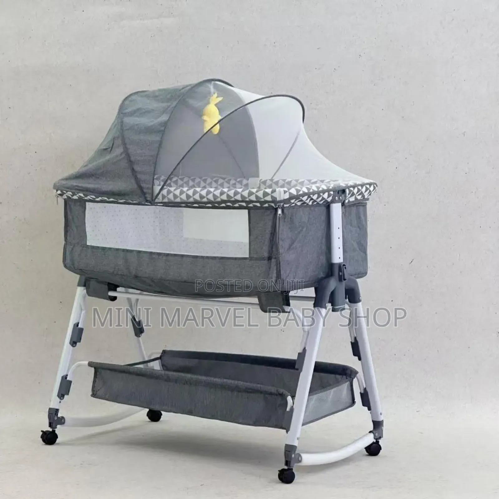 Next to Me Bassinet