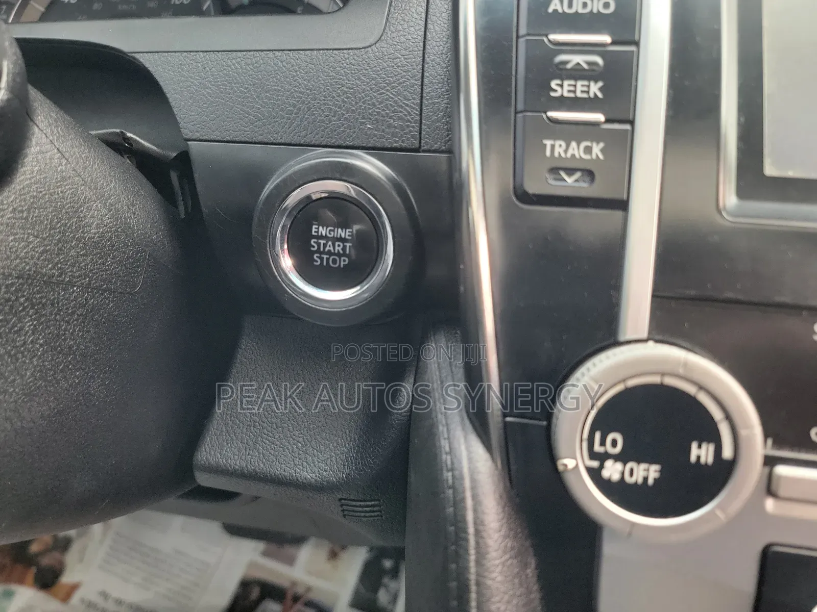 Toyota Camry SE V6 4dr Sedan (3.5L 6cyl 6A) 2013 Gray