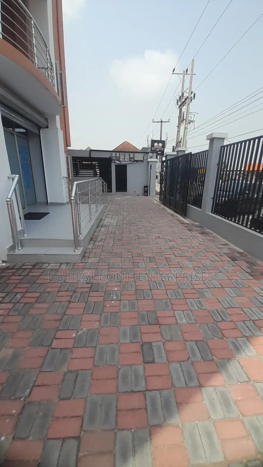 321sqm Commercial Property Space Available