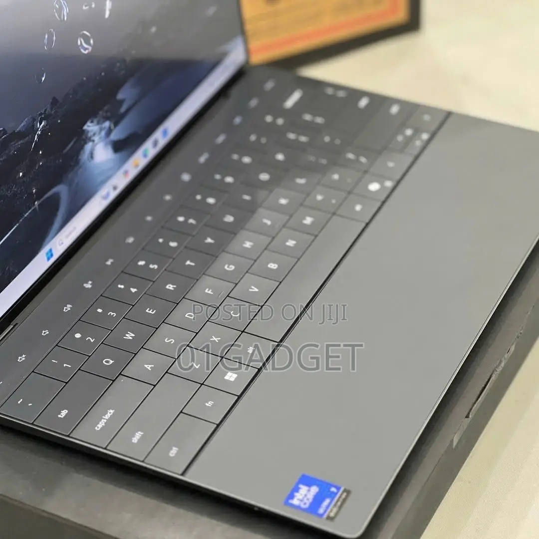New Laptop Dell XPS 13 32GB Intel Core i9 SSD 2T