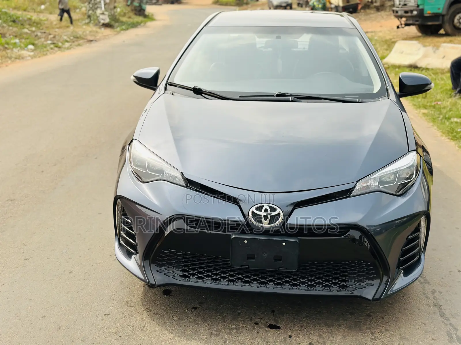 Toyota Corolla LE Plus 4dr Sedan (1.8L 4cyl CVT) 2014 Blue