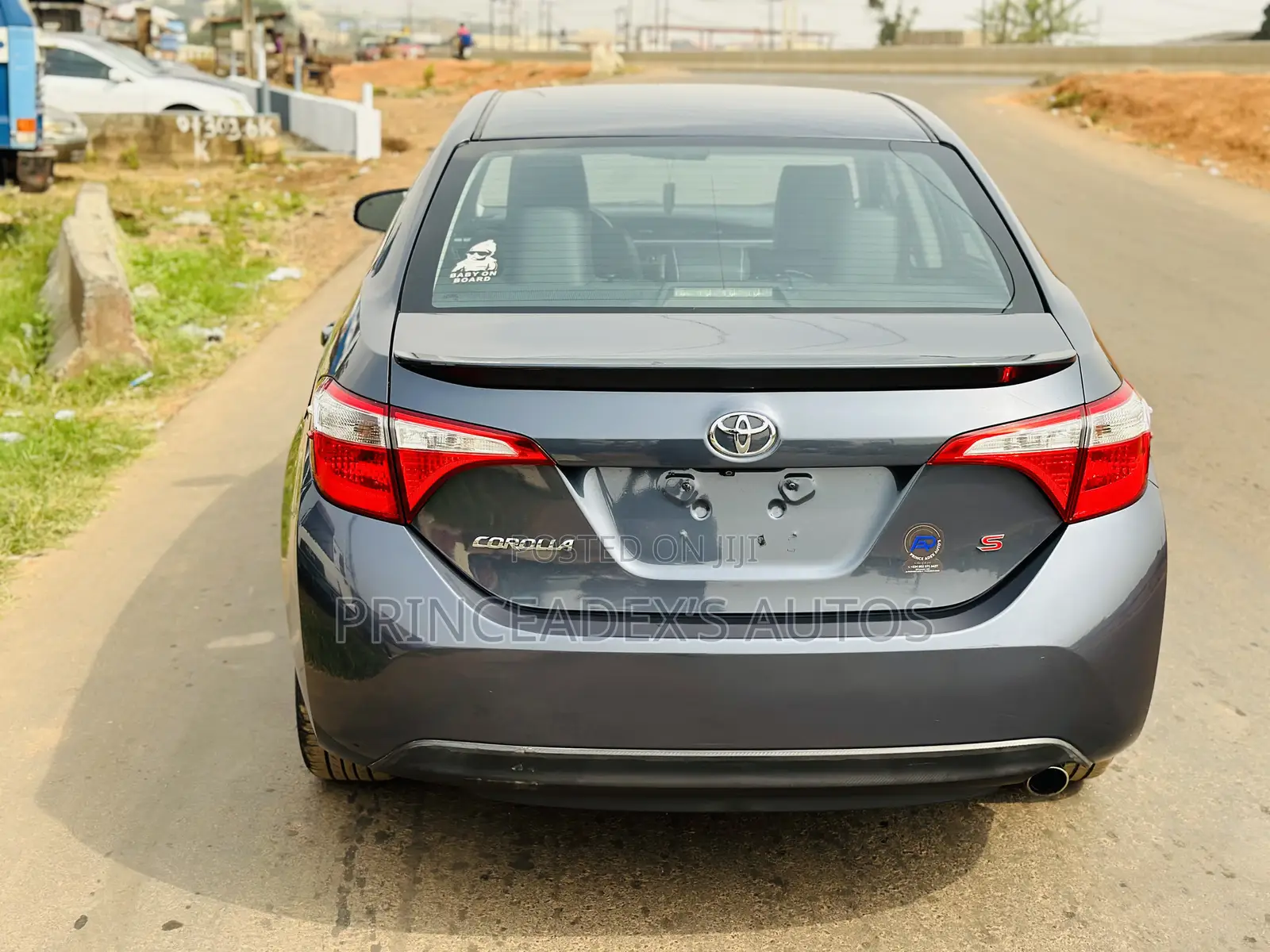 Toyota Corolla LE Plus 4dr Sedan (1.8L 4cyl CVT) 2014 Blue