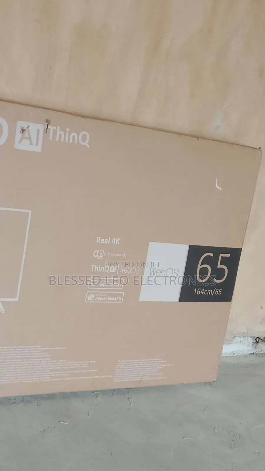 65 Inches Lg Smart Freamless Tv