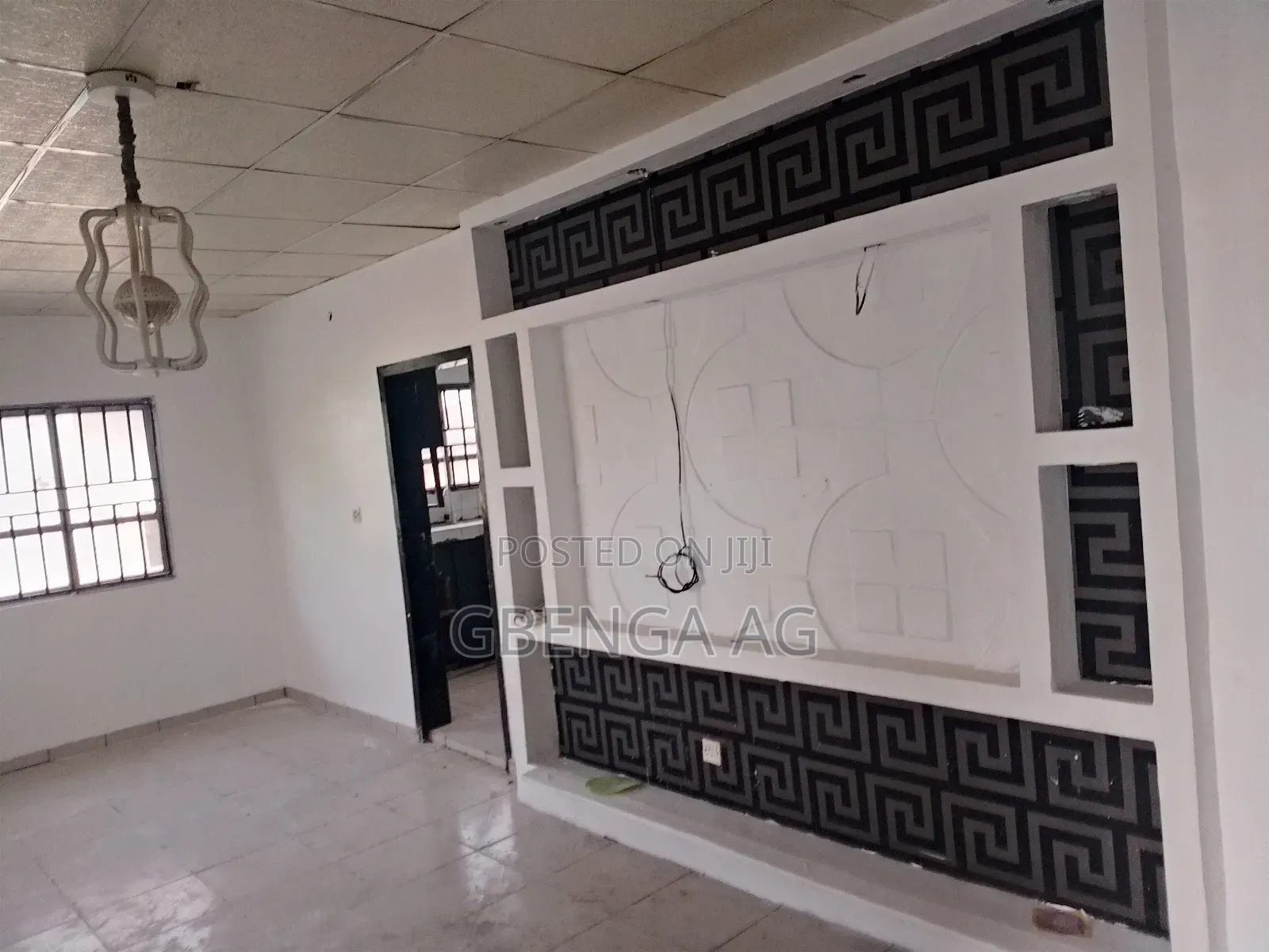 3bdrm Bungalow in Diamond Estate, Alimosho for sale