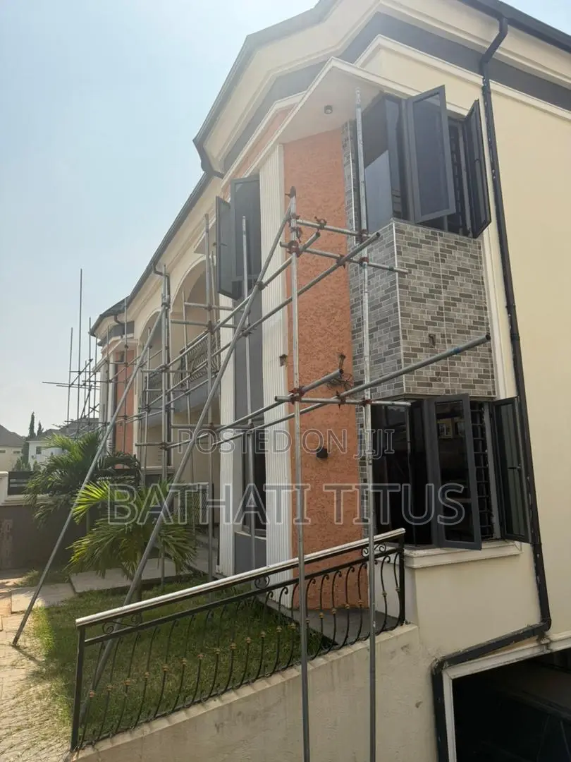 4bdrm Duplex in Wuye for sale