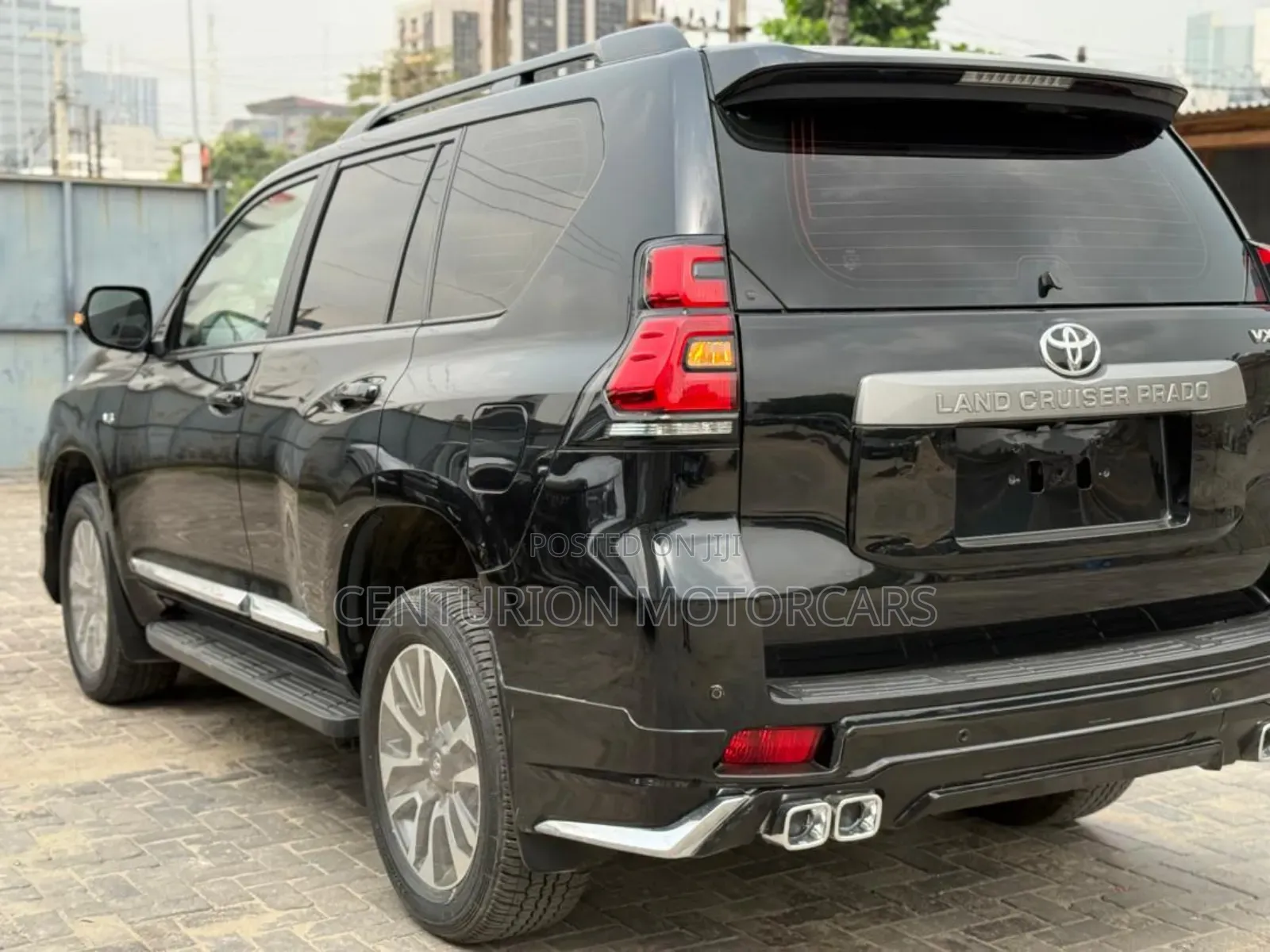 Toyota Land Cruiser Prado 2023 Black