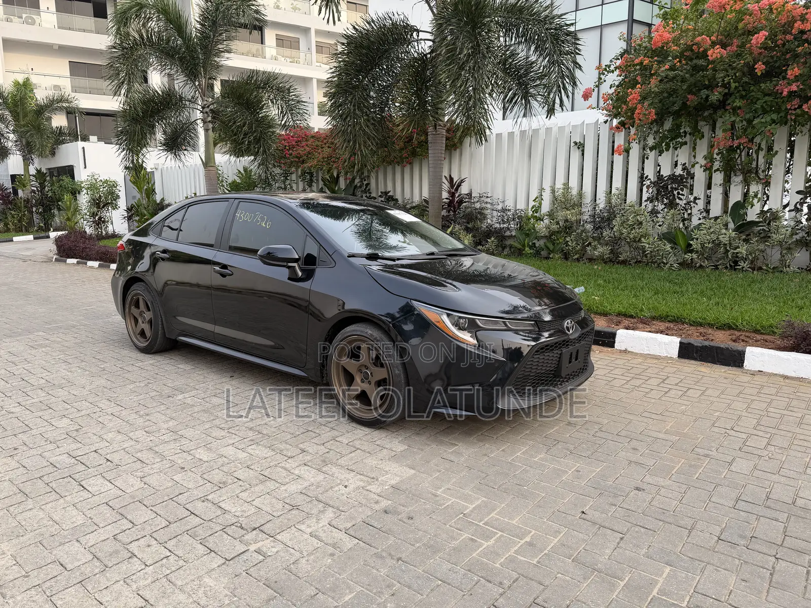 Toyota Corolla LE 2020 Black