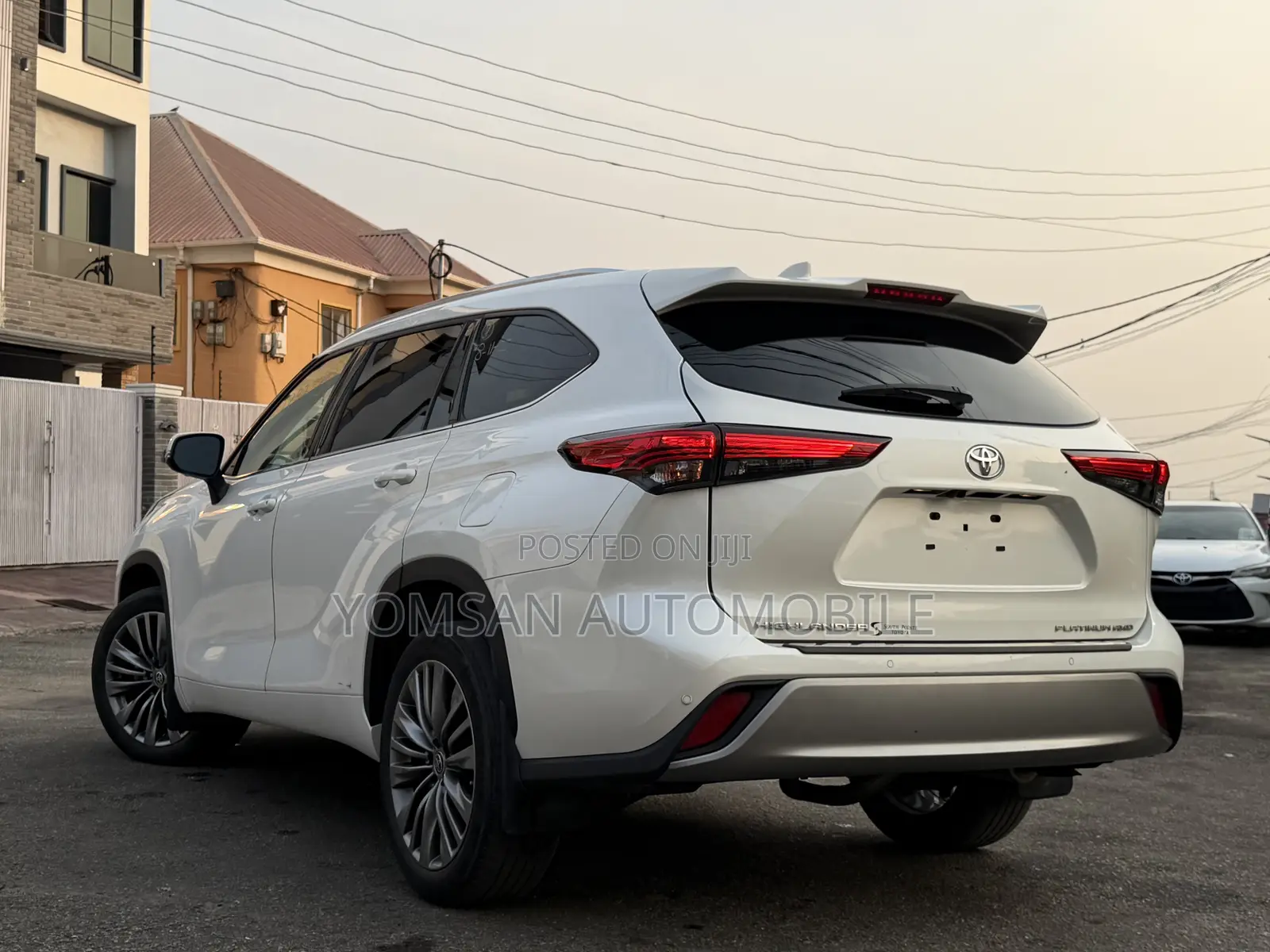 Toyota Highlander Platinum AWD 2020 White