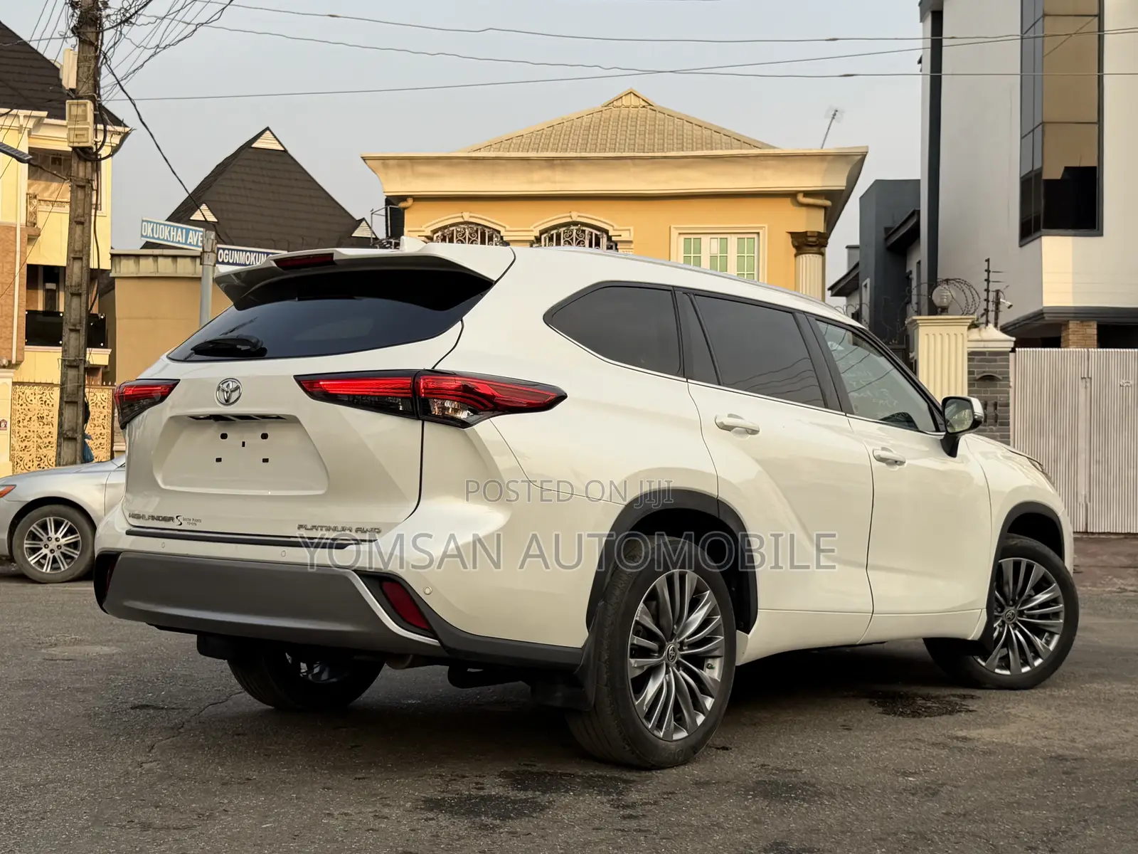 Toyota Highlander Platinum AWD 2020 White