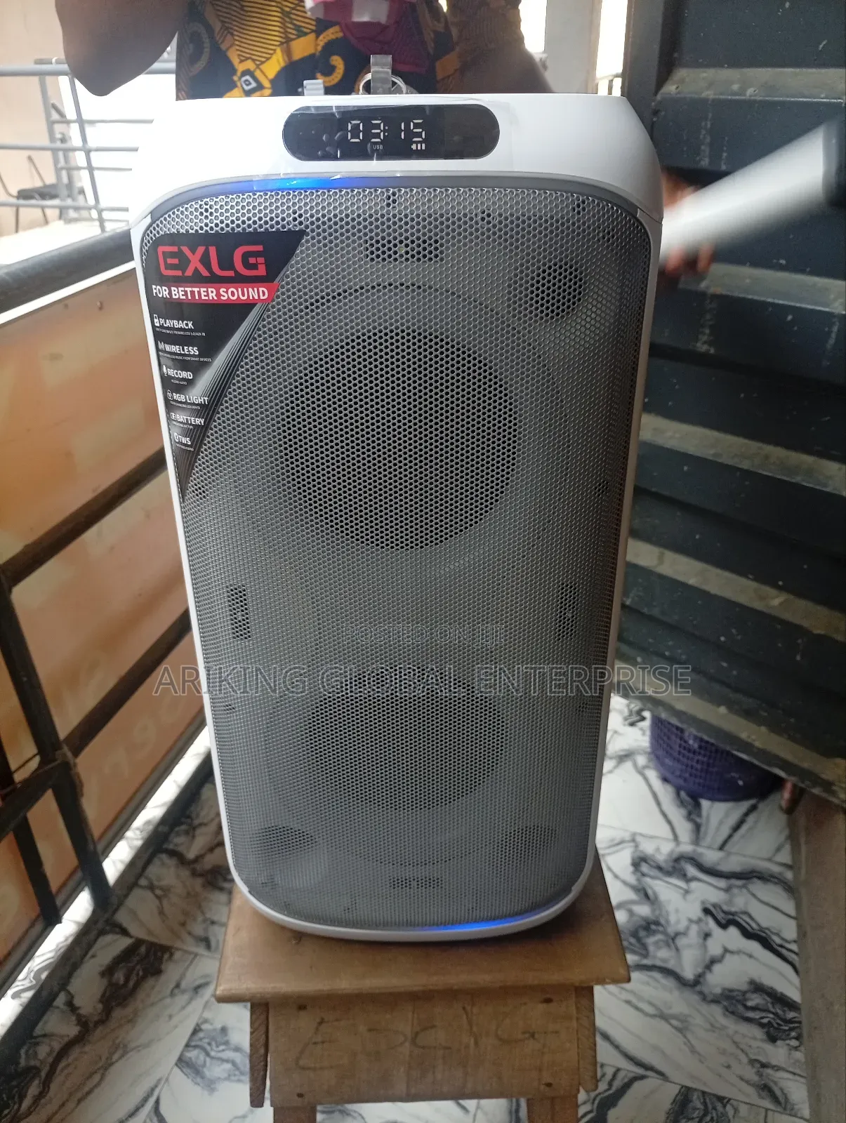 This Is an Exlg Ex657 Party Speaker.