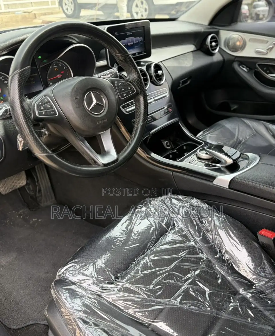 Mercedes-Benz C300 2016 Black