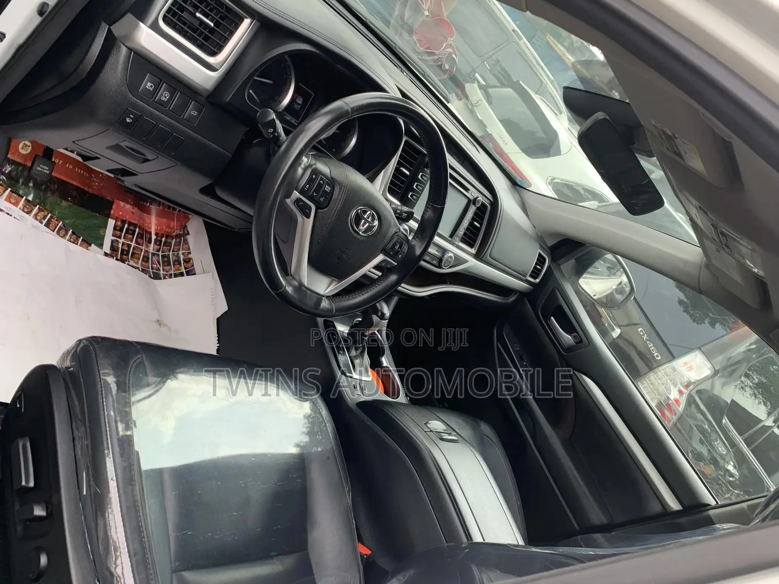 Toyota Highlander XLE 4x4 V6 (3.5L 6cyl 8A) 2017 White