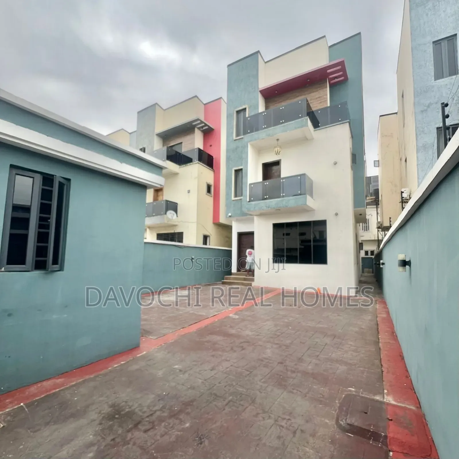 5bdrm Duplex in Ikota, Lekki for rent