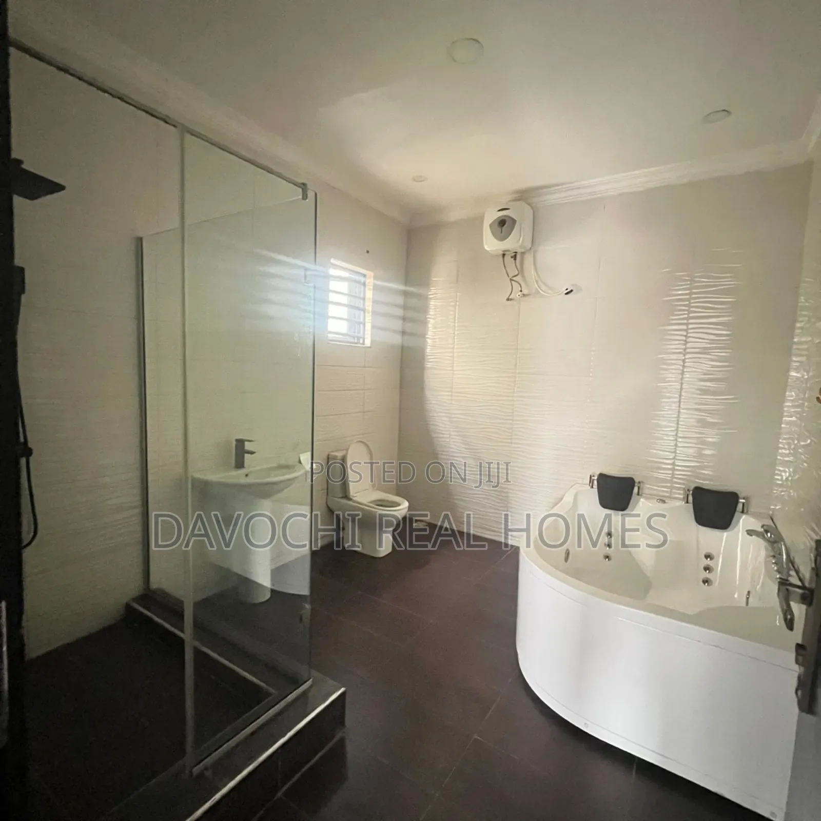 5bdrm Duplex in Ikota, Lekki for rent