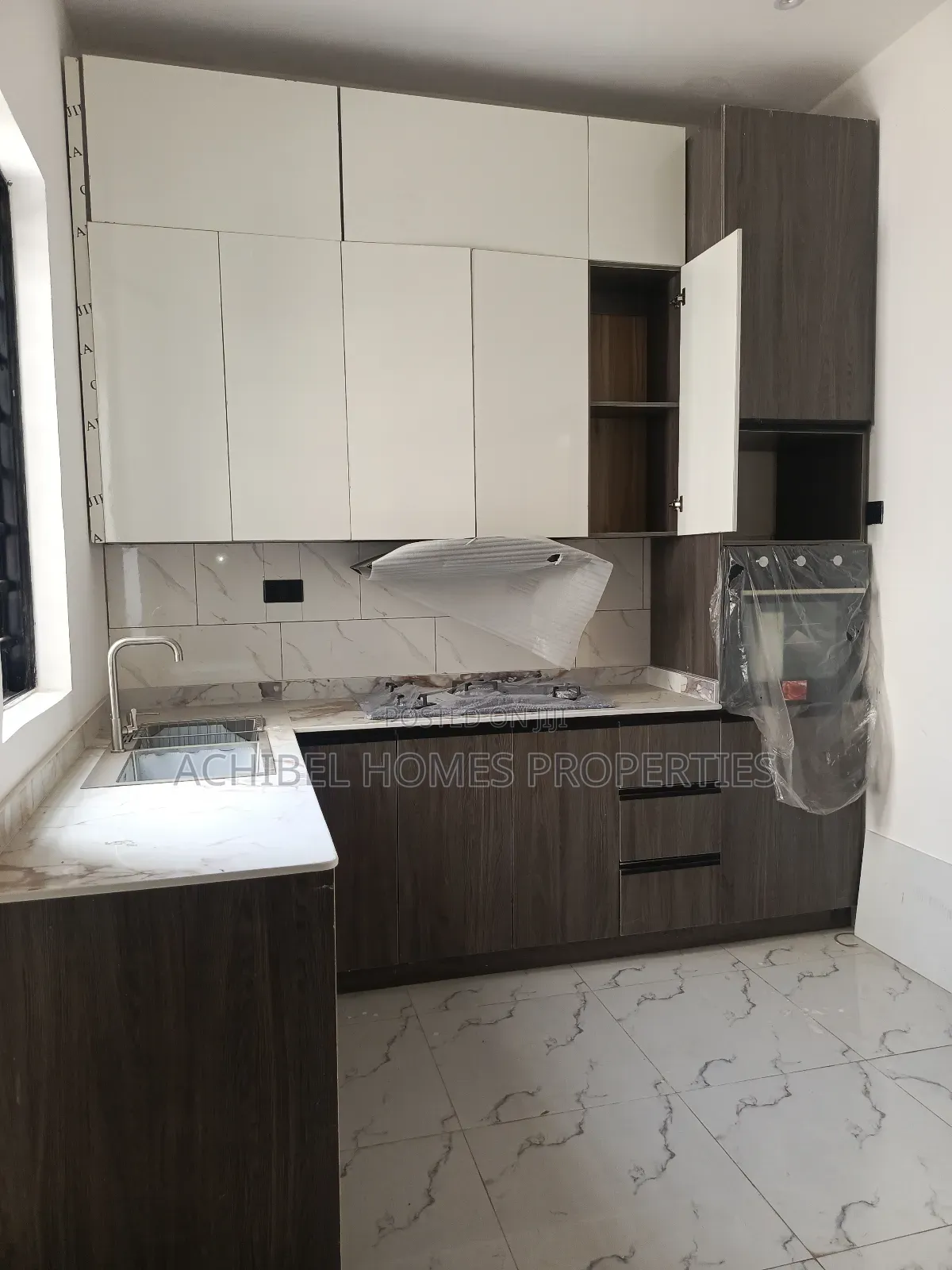 4bdrm Duplex in Orchid, Lekki Phase 2 for sale