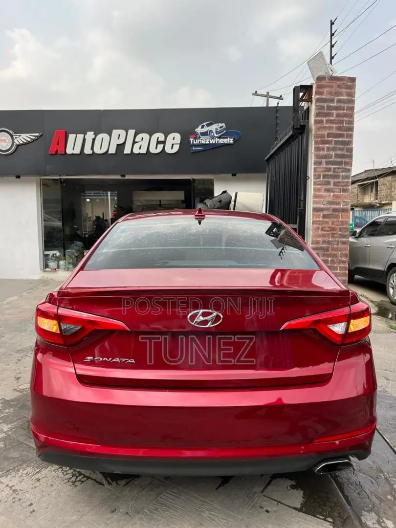 Hyundai Sonata Sport 4dr Sedan (2.4L 4cyl 6A) 2015 Red