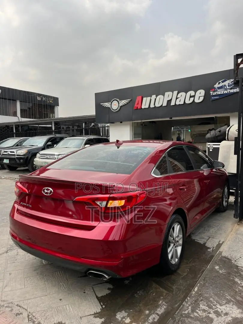 Hyundai Sonata Sport 4dr Sedan (2.4L 4cyl 6A) 2015 Red