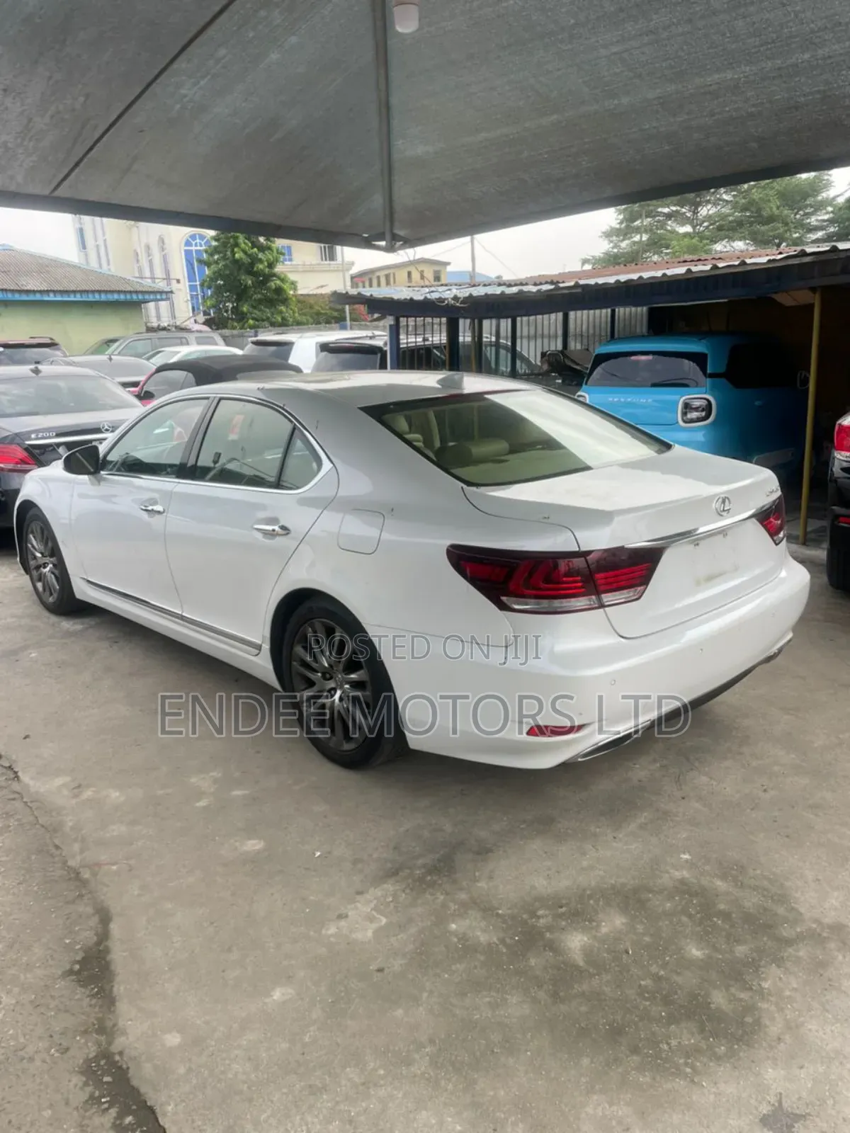 Lexus LS 460 AWD 2014 White