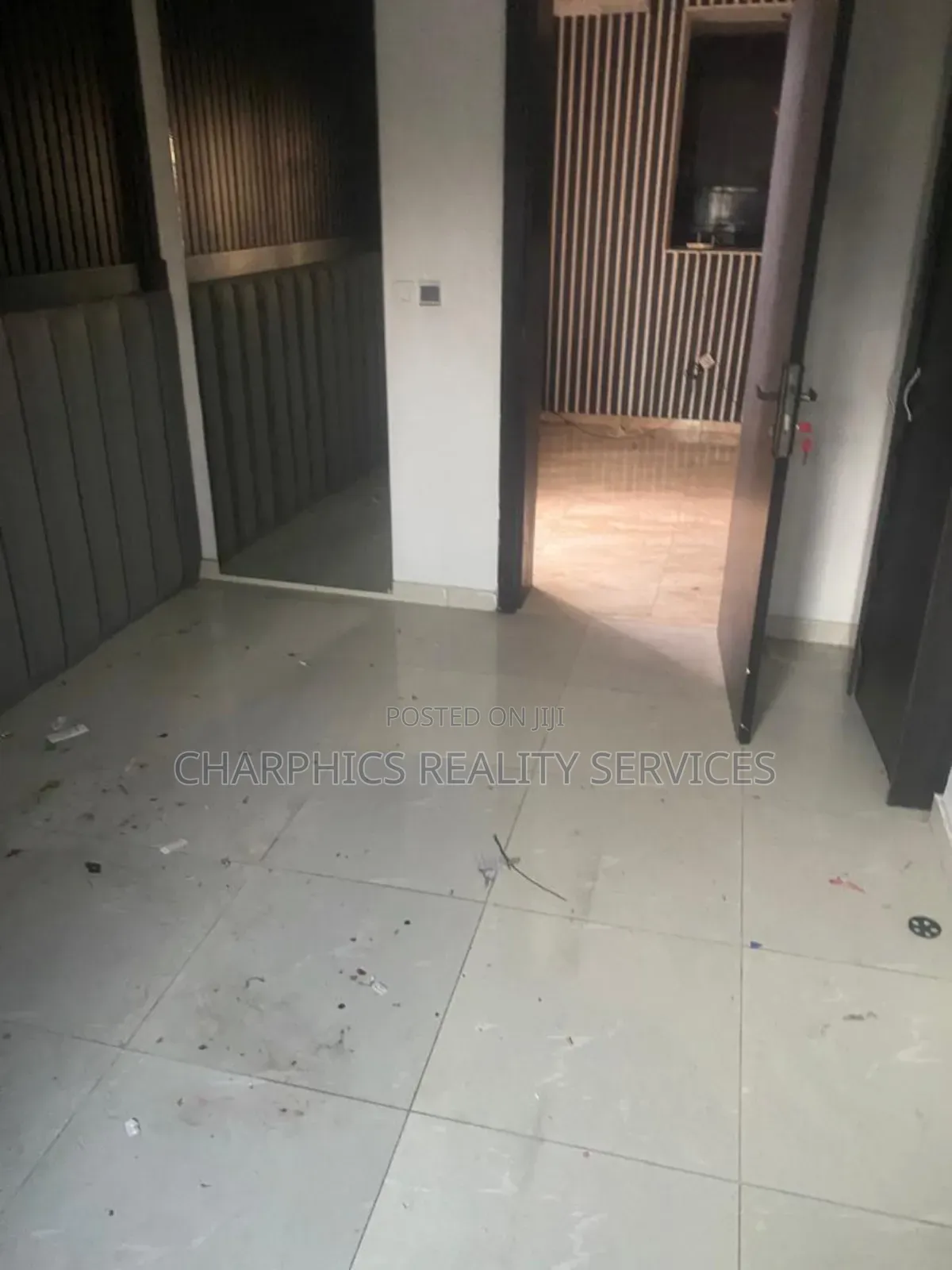 2bdrm Apartment in Lekki Phase 2 for rent