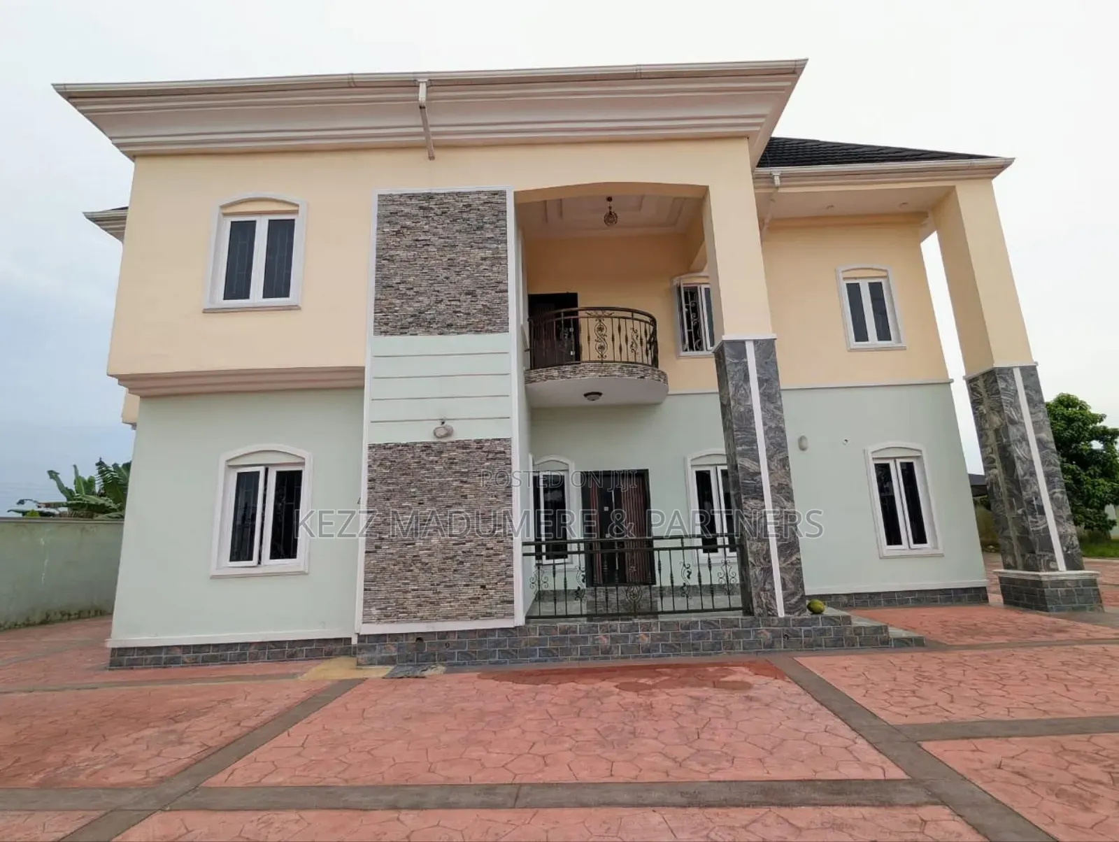 5bdrm Duplex in Shelter Afrique Uyo for rent