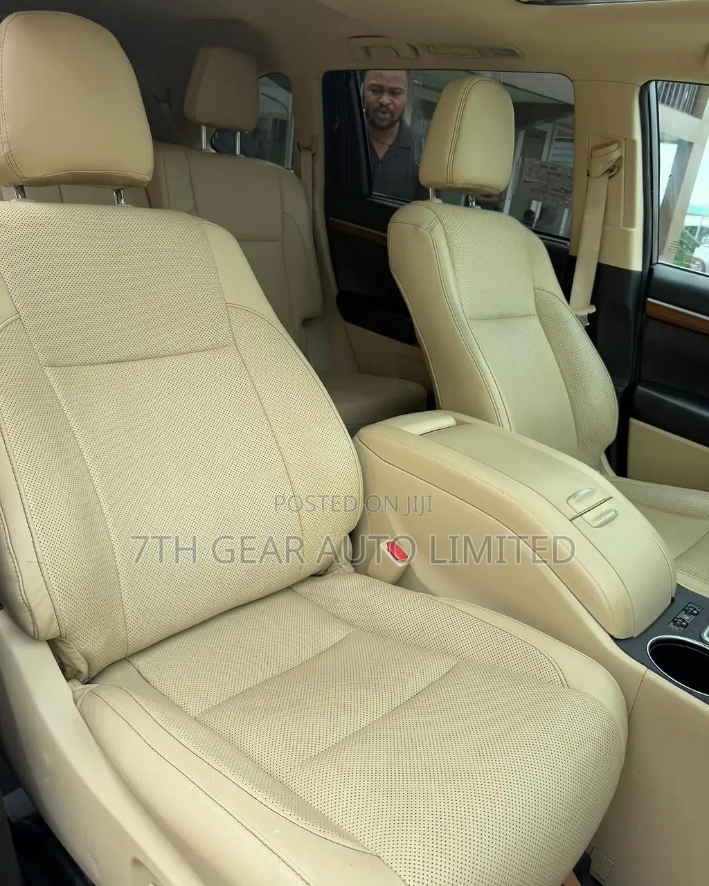 Toyota Highlander XLE 4x2 V6 (3.5L 6cyl 8A) 2018 White