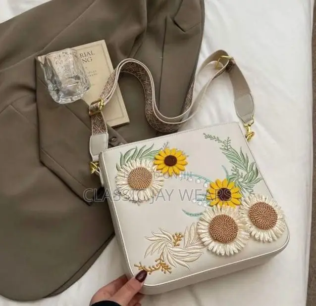 Stylish Quality Luxury Cross Bag Available