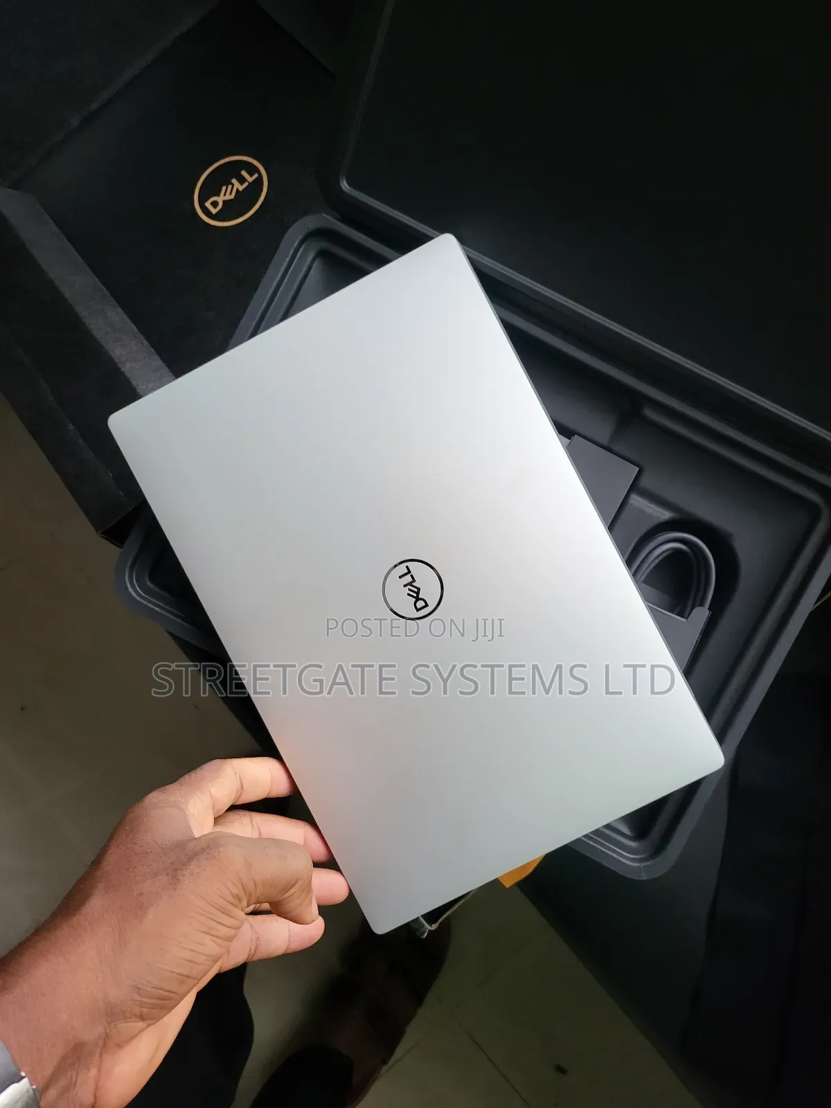 New Laptop Dell XPS 13 9320 16GB Intel Core I7 SSD 512GB
