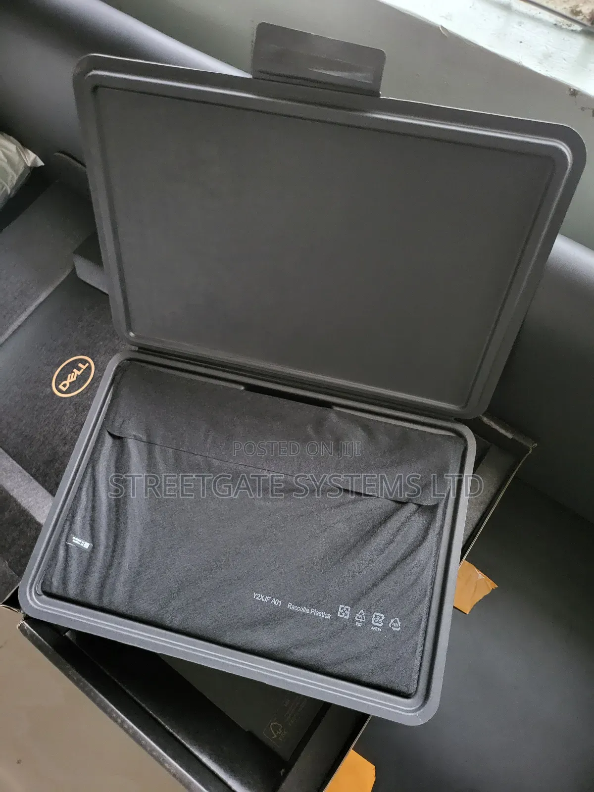 New Laptop Dell XPS 13 9320 16GB Intel Core I7 SSD 512GB