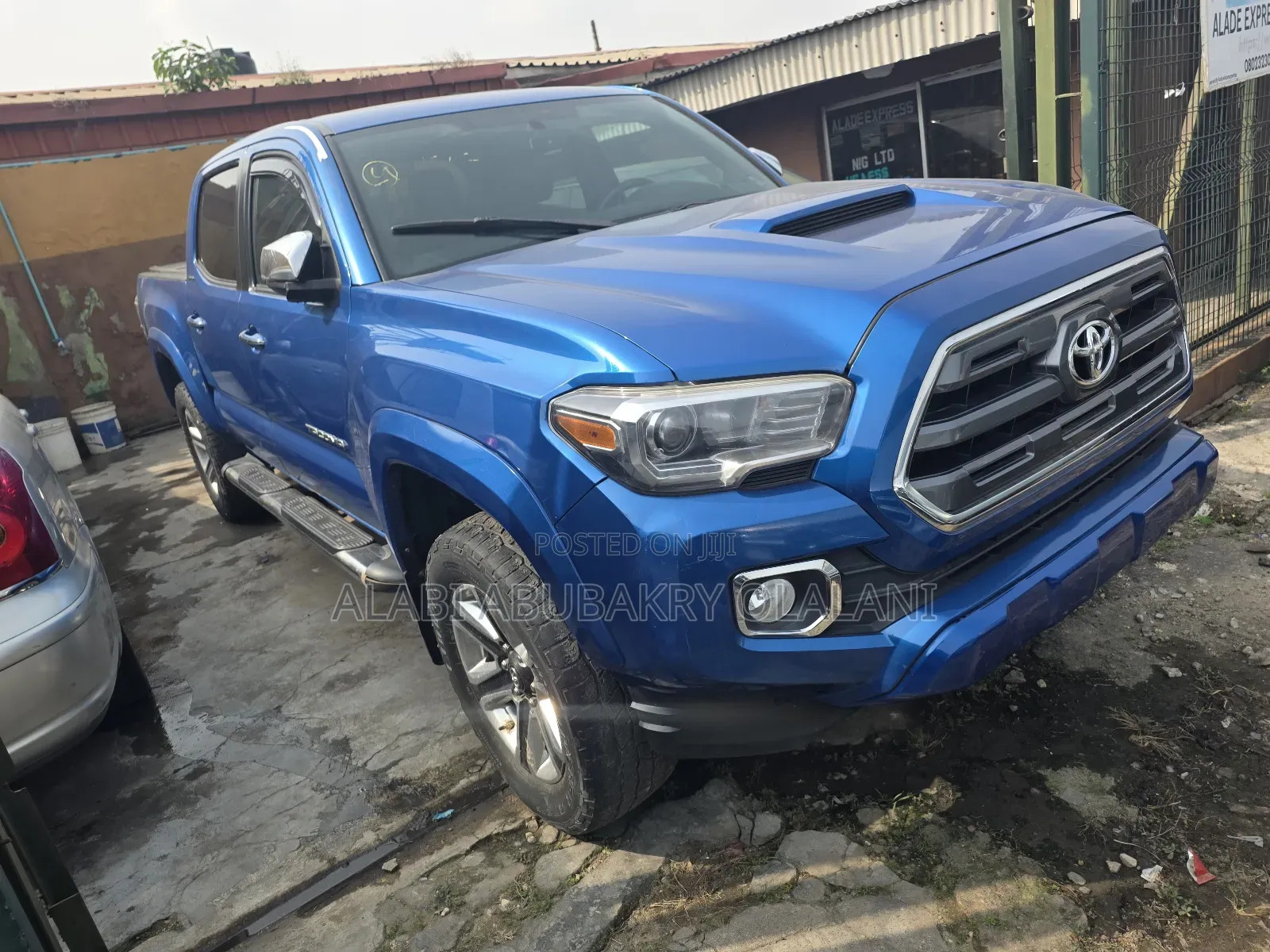 Toyota Tacoma 4dr Double Cab 2016 Blue