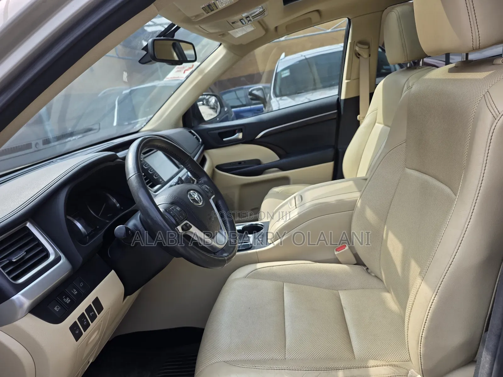 Toyota Highlander 2016 Gold