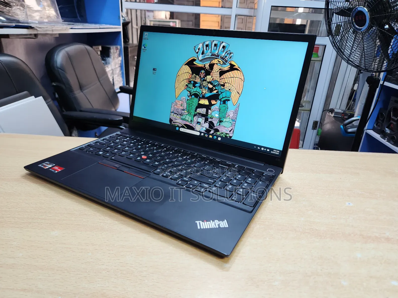 Laptop Lenovo Thinkpad E15 8GB AMD Ryzen 7 SSD 256GB