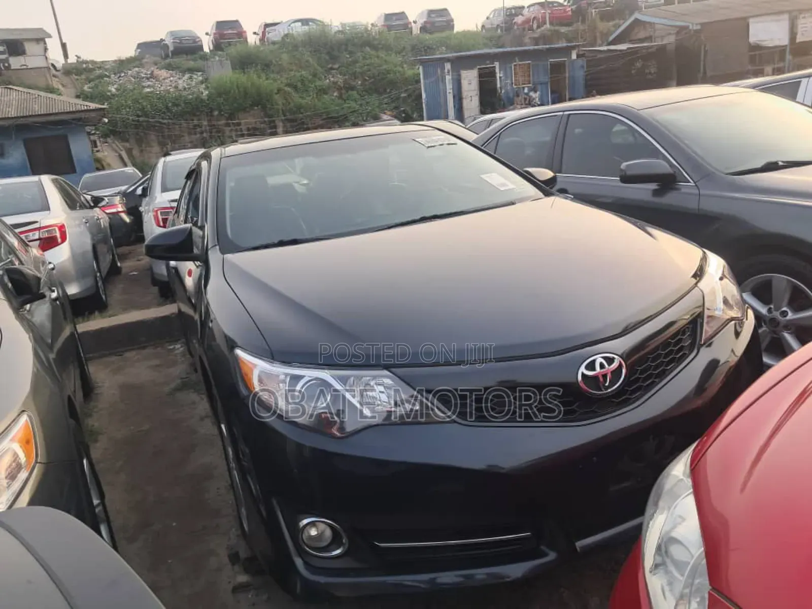 Toyota Camry SE 4dr Sedan (2.5L 4cyl 6A) 2013 Black
