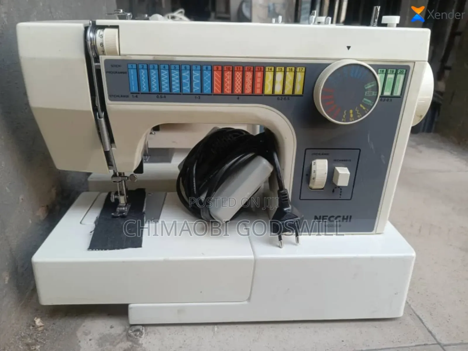 Electric Button Holes Straight and Zigzag Sewing Machine