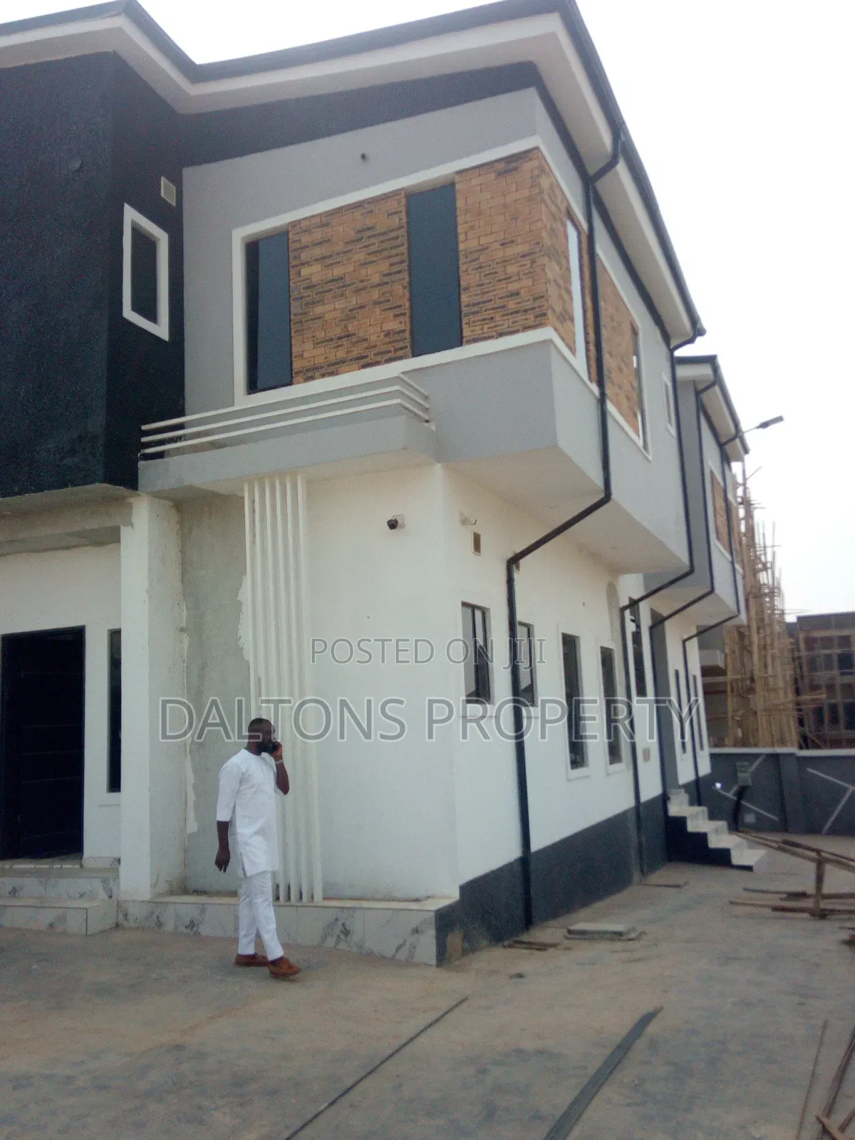 4bdrm Duplex in Daliva Estate, Wuye for sale