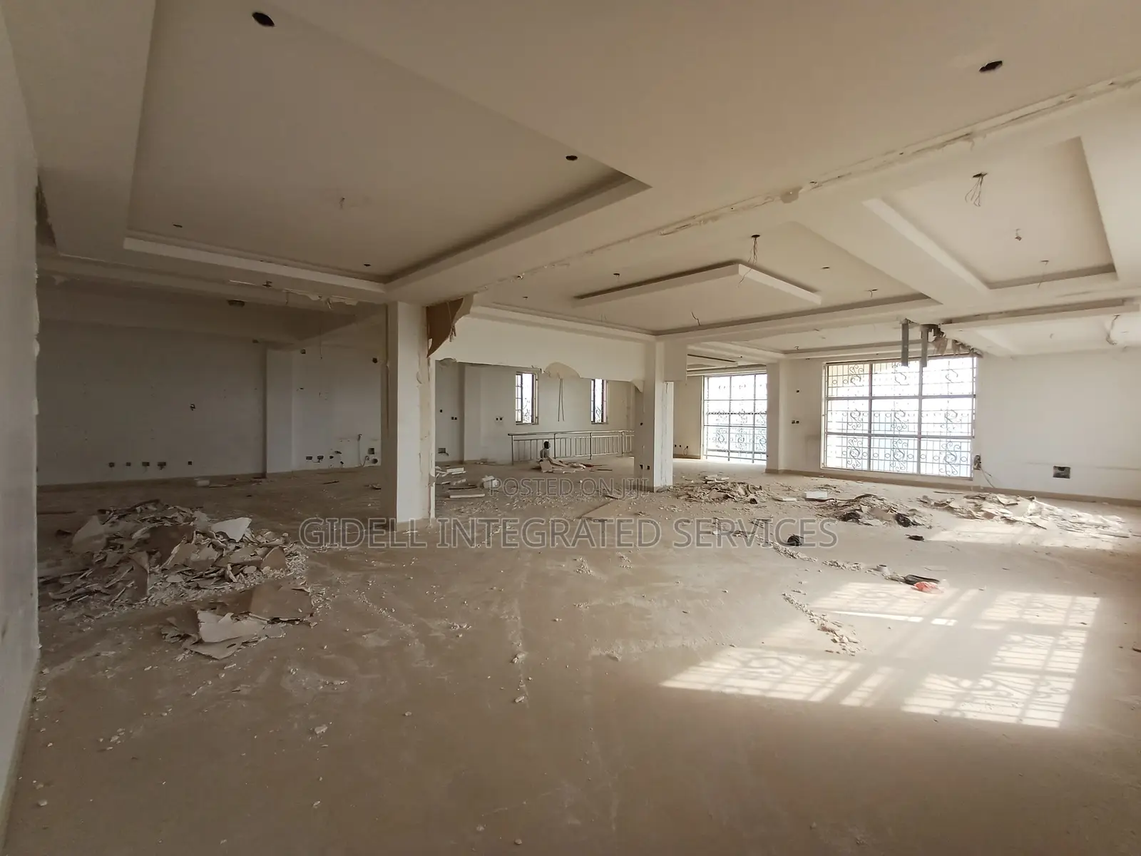 181sqm Space on the First Floor in a Strategic Location