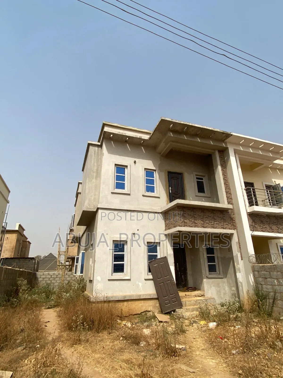 3bdrm Duplex in Apo District for sale