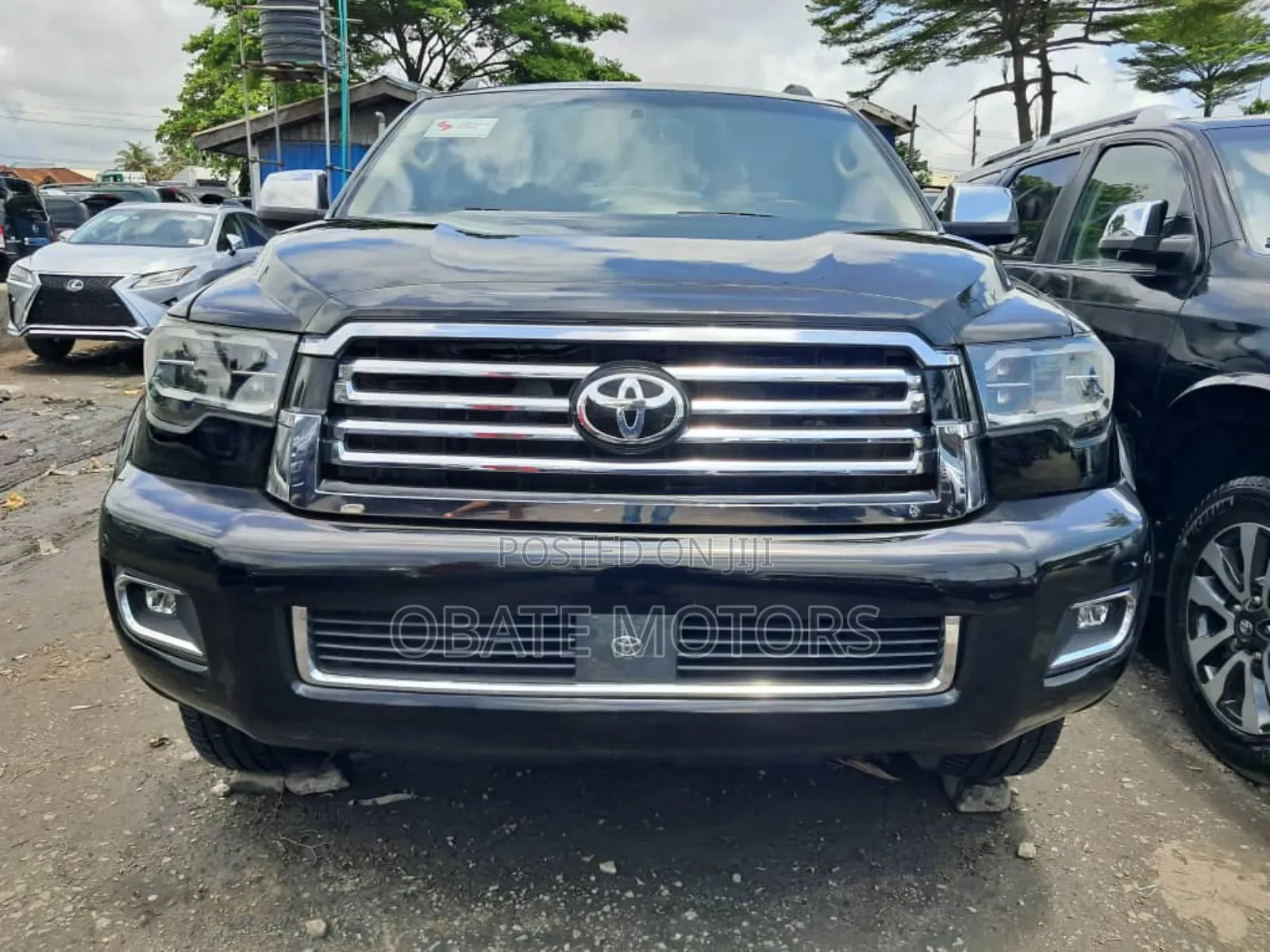 Toyota Sequoia Platinum 4x4 2018 Black