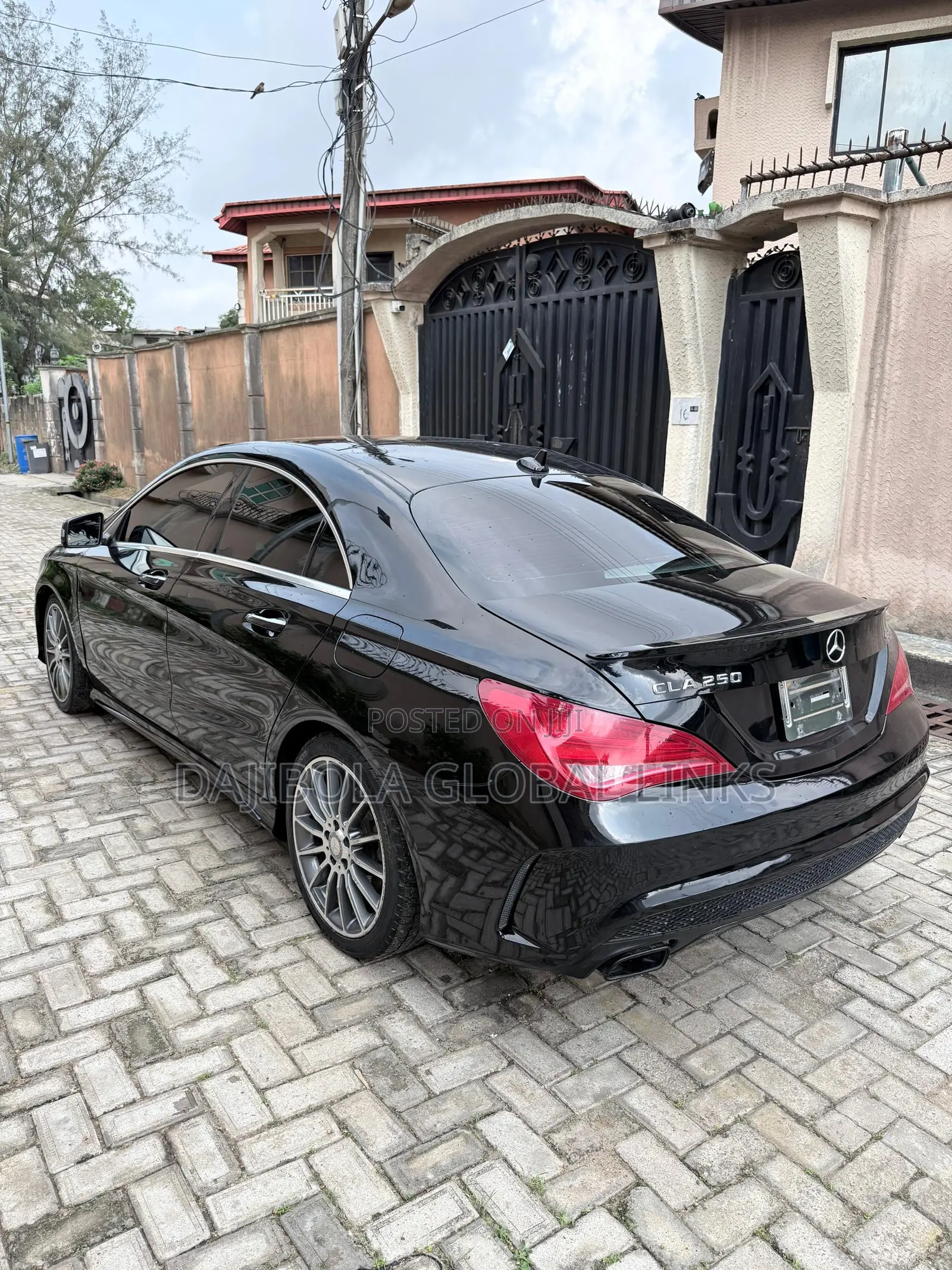 Mercedes-Benz CLA-Class CLA 250 4MATIC Sedan 2017 Black