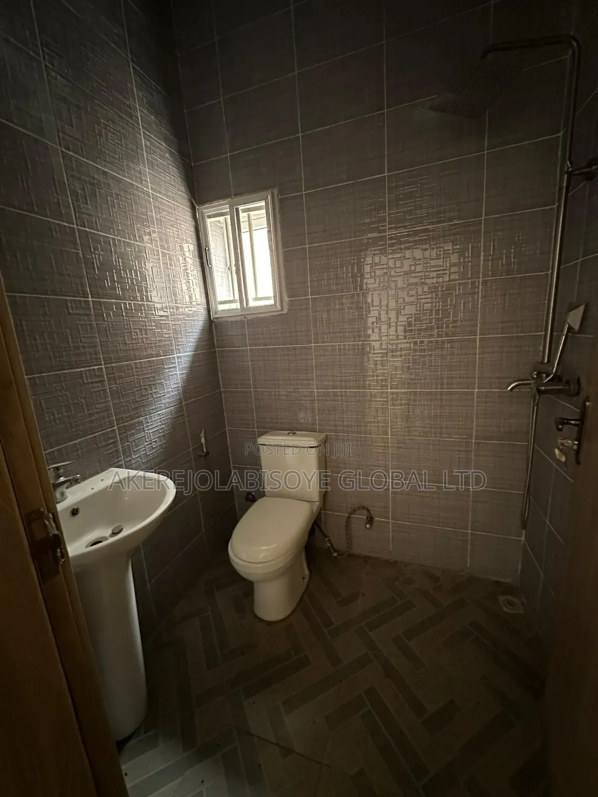 3bdrm Duplex in In An Estate for sale