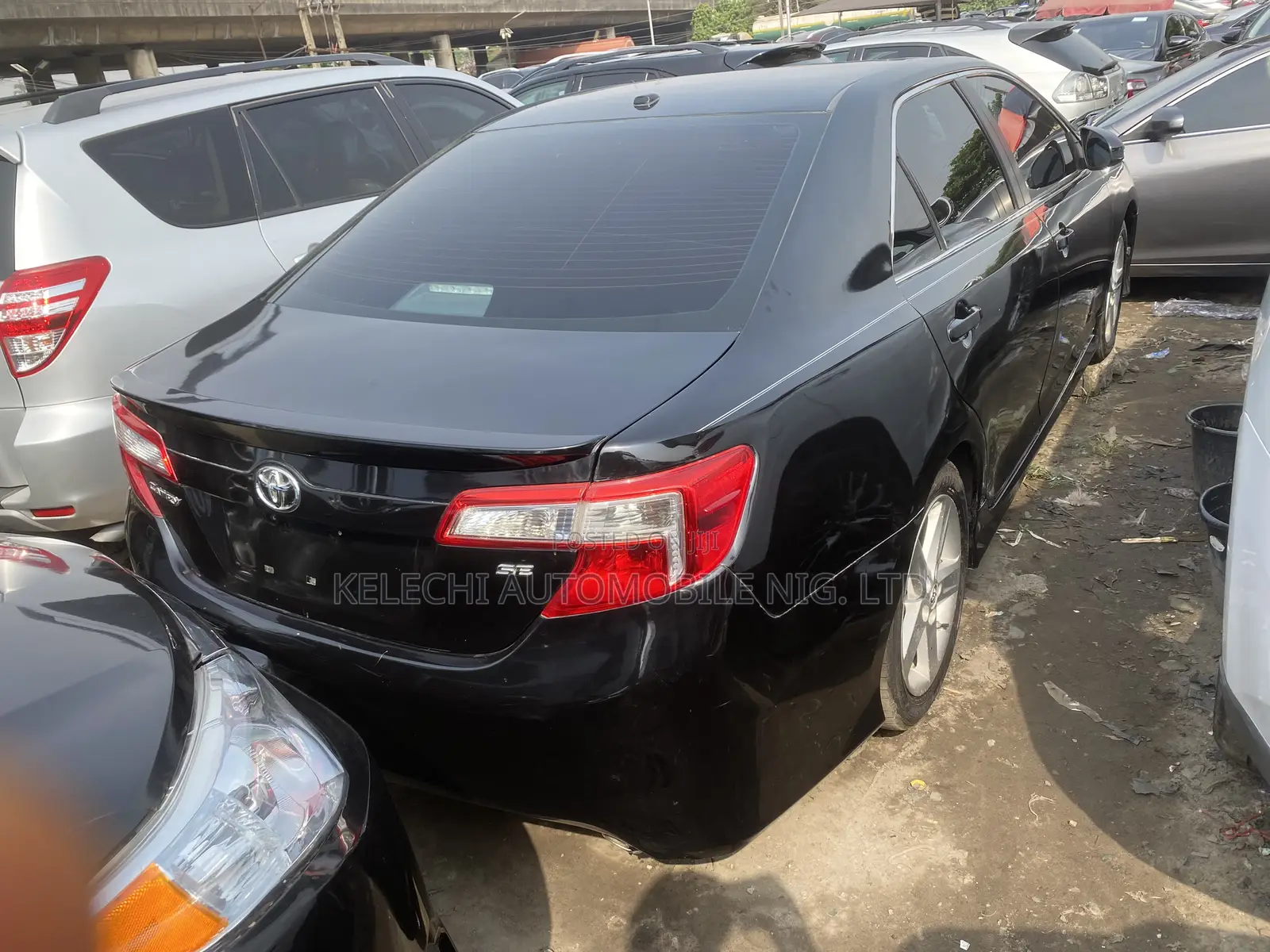 Toyota Camry SE 4dr Sedan (2.5L 4cyl 6A) 2014 Black