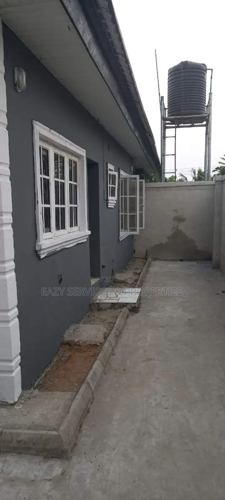3bdrm Block of Flats in Gated And Secured, Ajah for sale