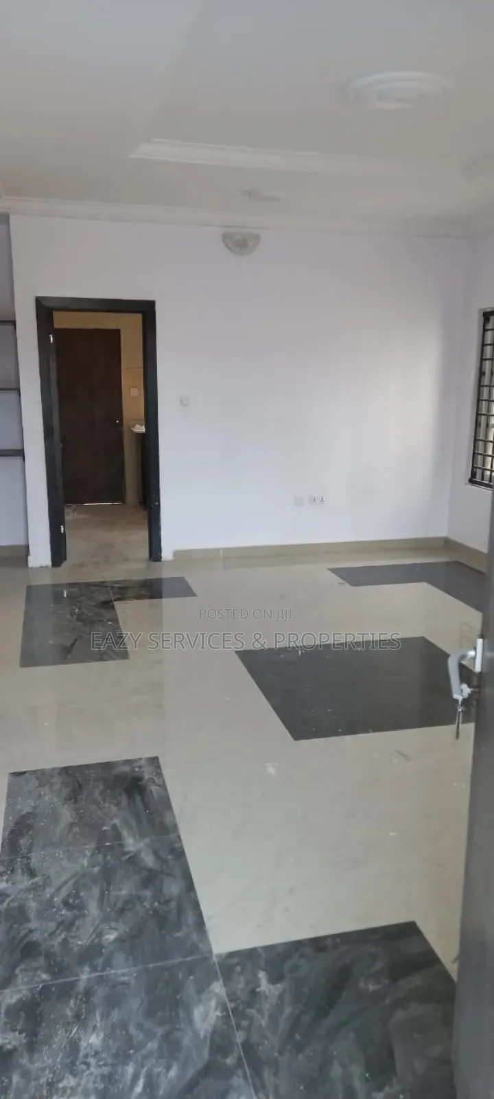 3bdrm Block of Flats in Gated And Secured, Ajah for sale