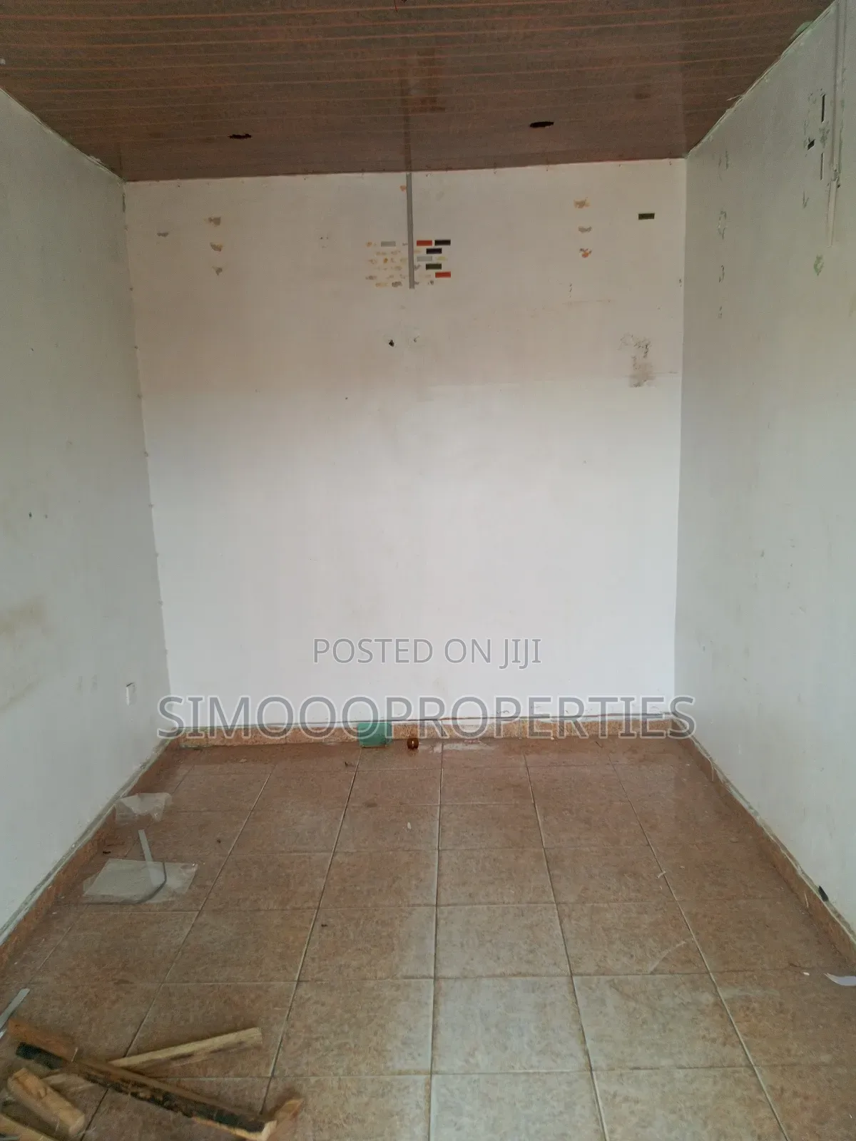 A Very Standard Shop for Rent at Lakowe School Gate Bus Stop