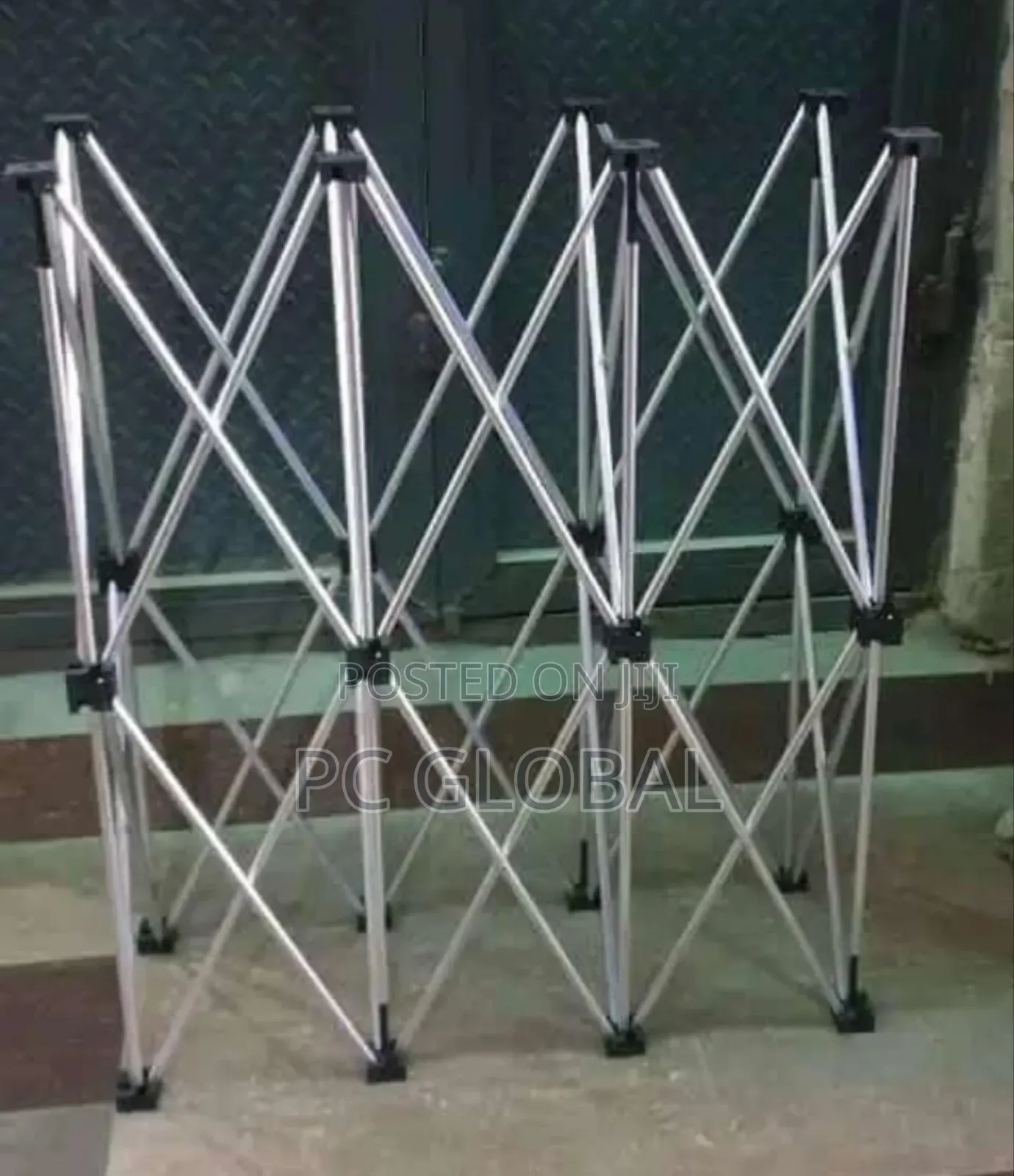 Dj 3leg Skeleton Stand