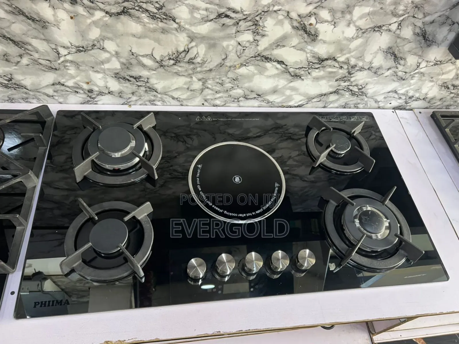 4 Gas By 1 Electric Built-in Gas Cooker Available