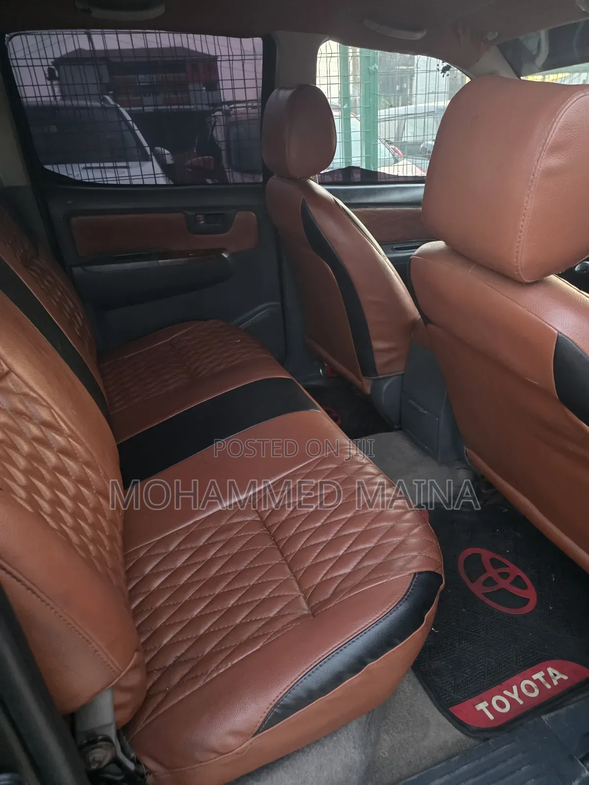 Toyota Hilux 2014 Black