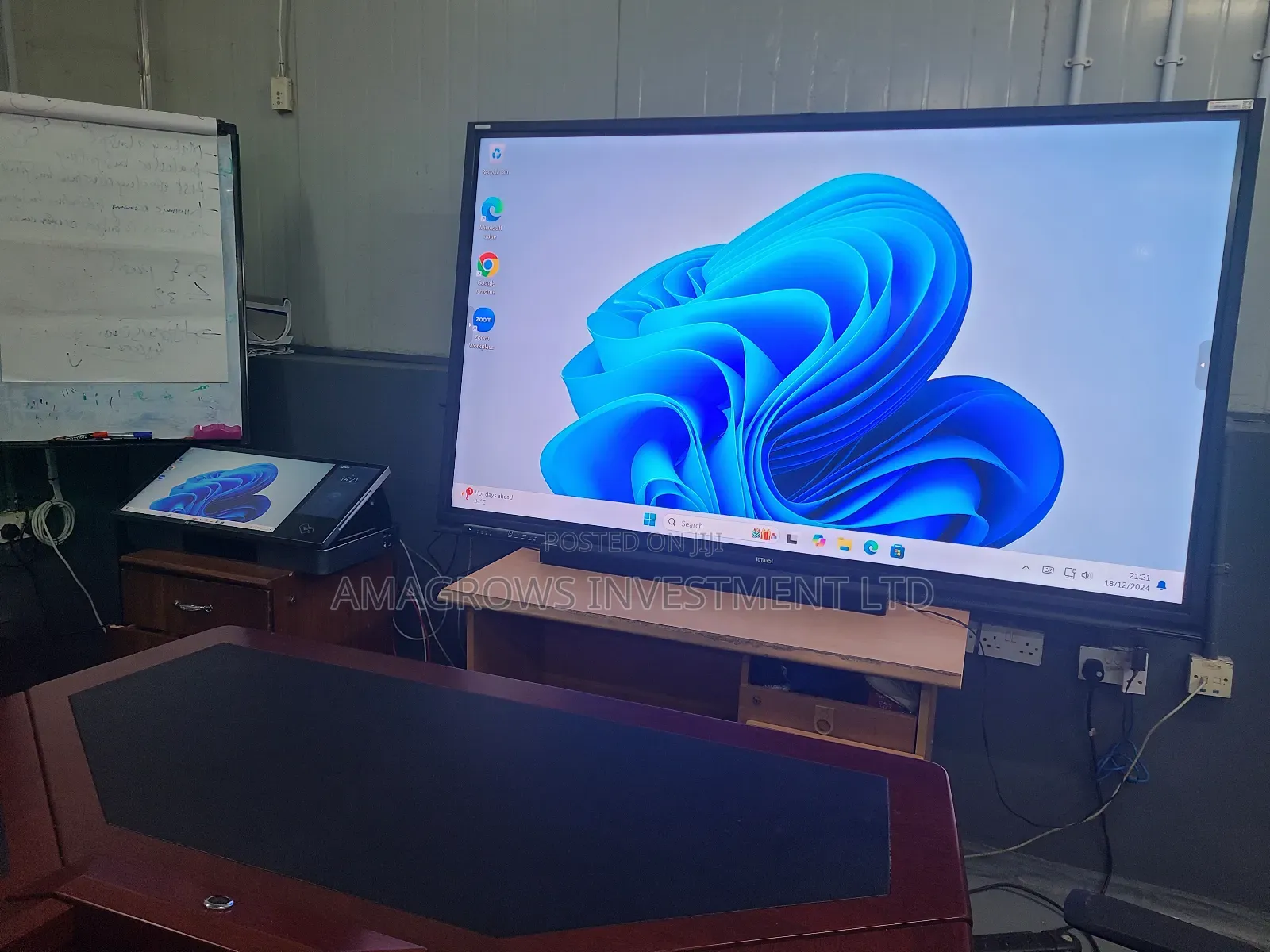 Iqtouch 86 Inches Interactive Smart Screen With Wireless Hdmi Dongle