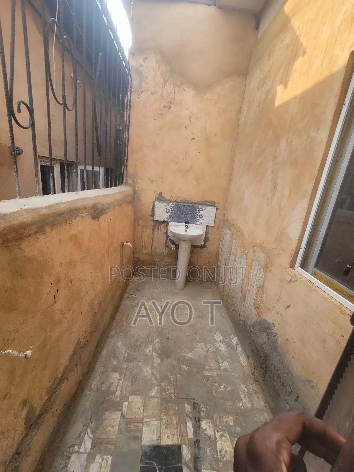 Studio Apartment in Bariga for rent