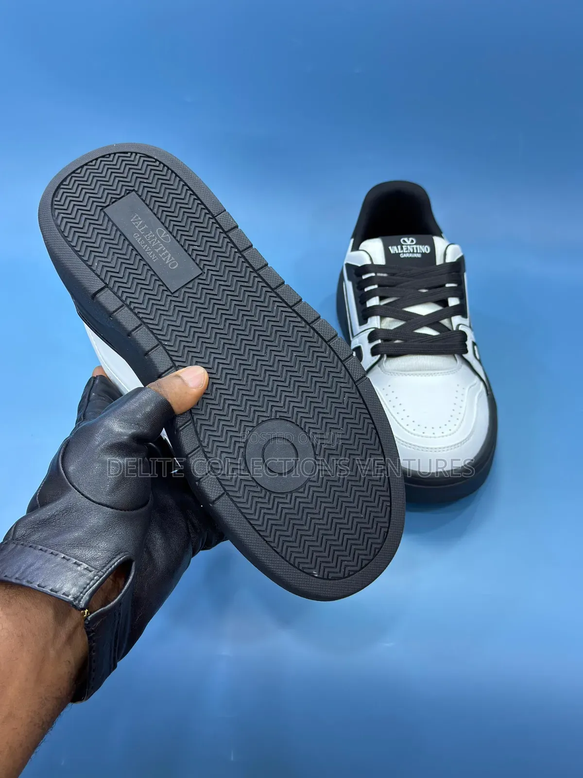 *Brand New Valentino Sneakers* *41,42,43,44,45,46*