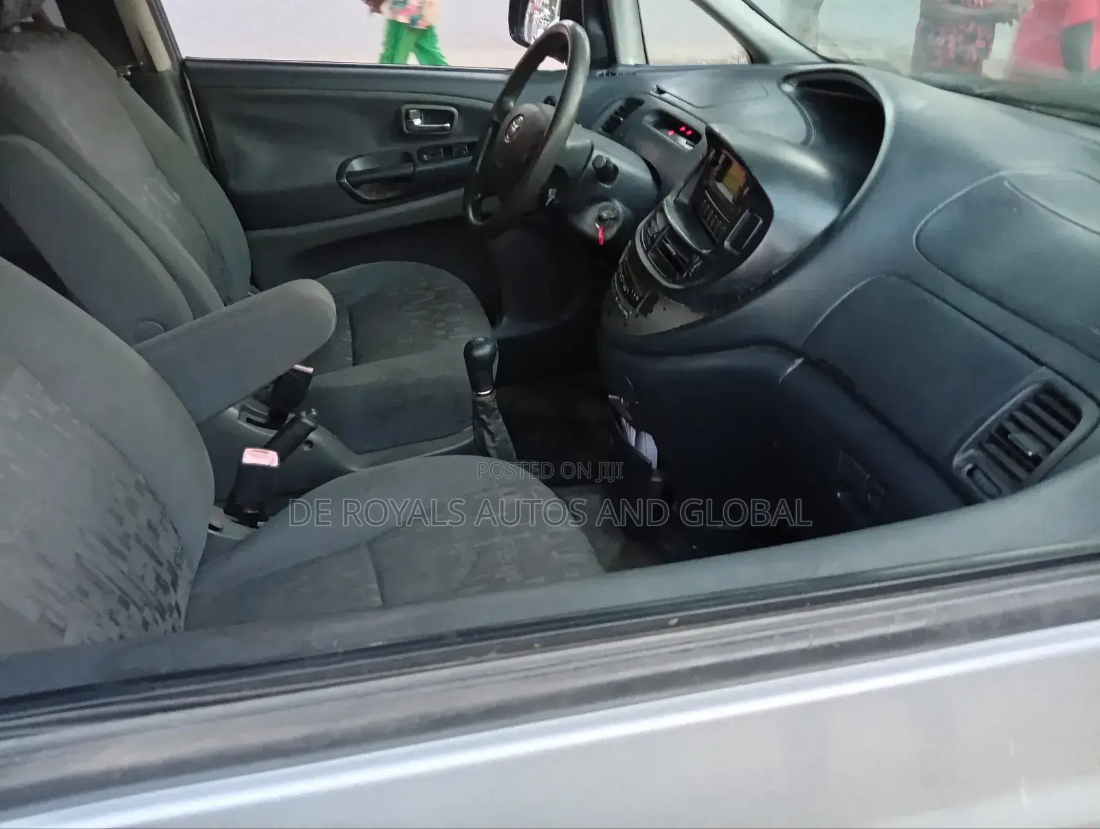 Toyota Previa 2.4 S 2012 Silver